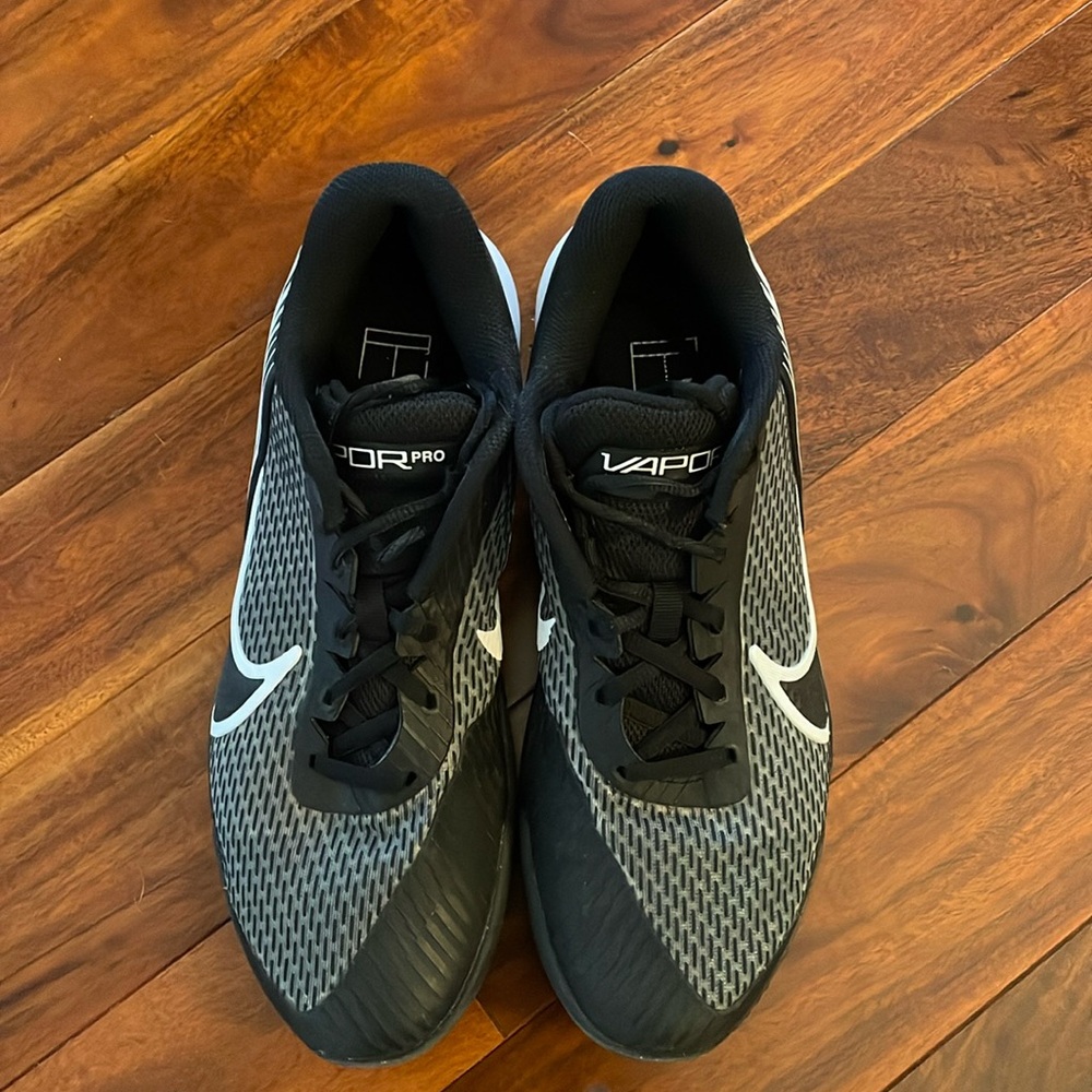 Nike men’s zoom vapor 2 in excellent shape